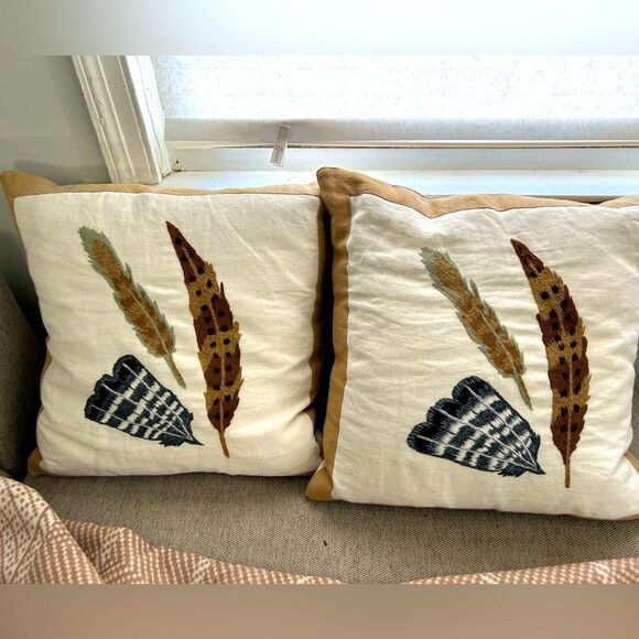 Kuk-May Rare feather Hand Embroidered Linen 20” pillows with down inserts - Picture 1 of 9